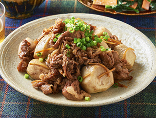 写真：牛肉と里芋の煮物