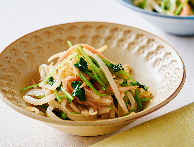 写真：もやしと三つ葉のからし醤油和え